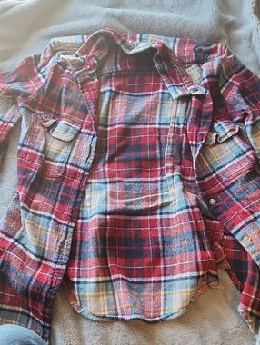 American Eagle Outfitters Red Plaid Button-Up Shirt